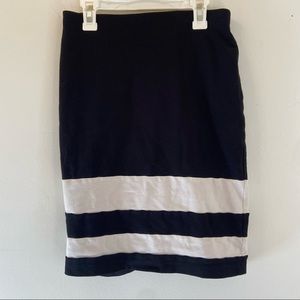 White house Black market Black and White pencil skirt